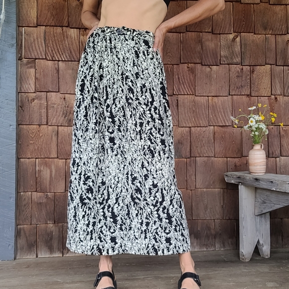 Vintage Dresses & Skirts - Vintage maxi skirt